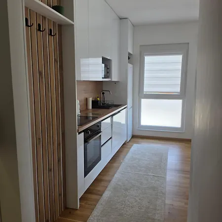 1 Apartman *